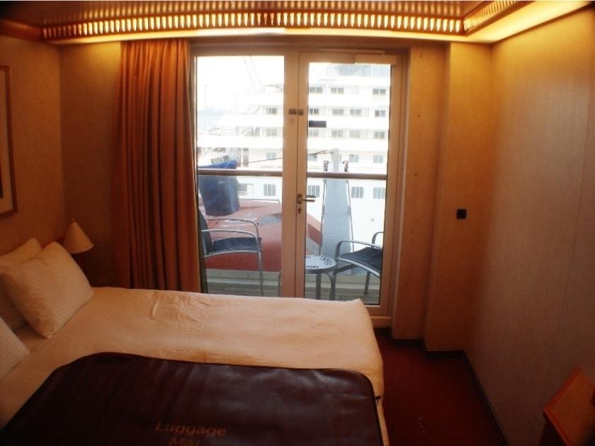 Carnival cruise Obstructed-view cabins