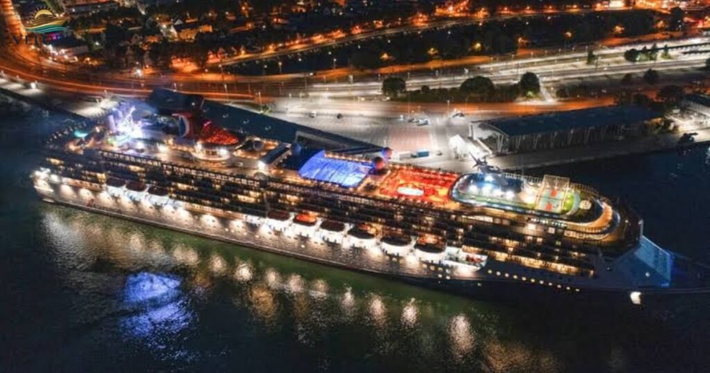 How Fast Do Cruise Ships Go During the Night